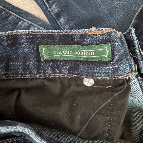 Lauren Ralph Lauren Classic Bootcut Jeans. Dark wash. Size 8 - Picture 6 of 11